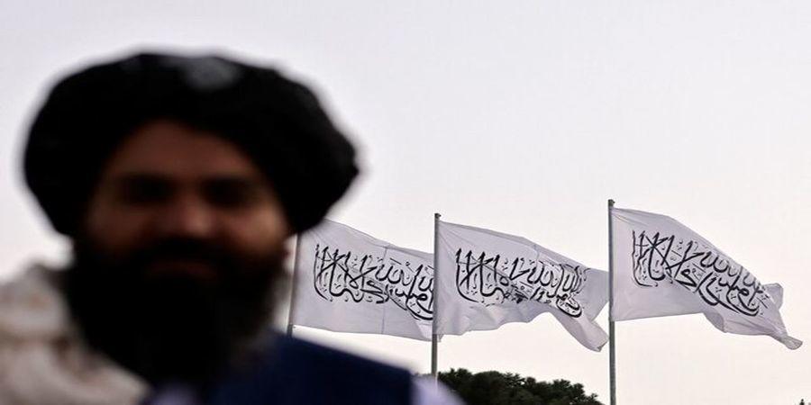 طالبان دستور داد/ پرچم‌های عزای امام حسین(ع) را پایین بیاورید