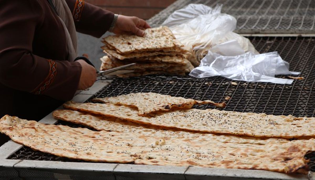 نان به مرور در کل کشور گران می شود