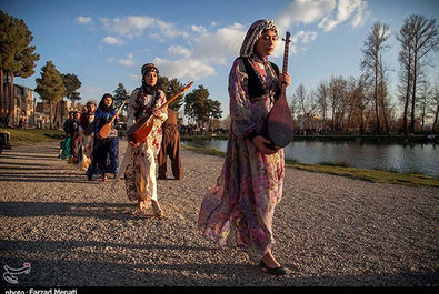جشن جهانی نوروز در محوطه تاریخی طاقبستان