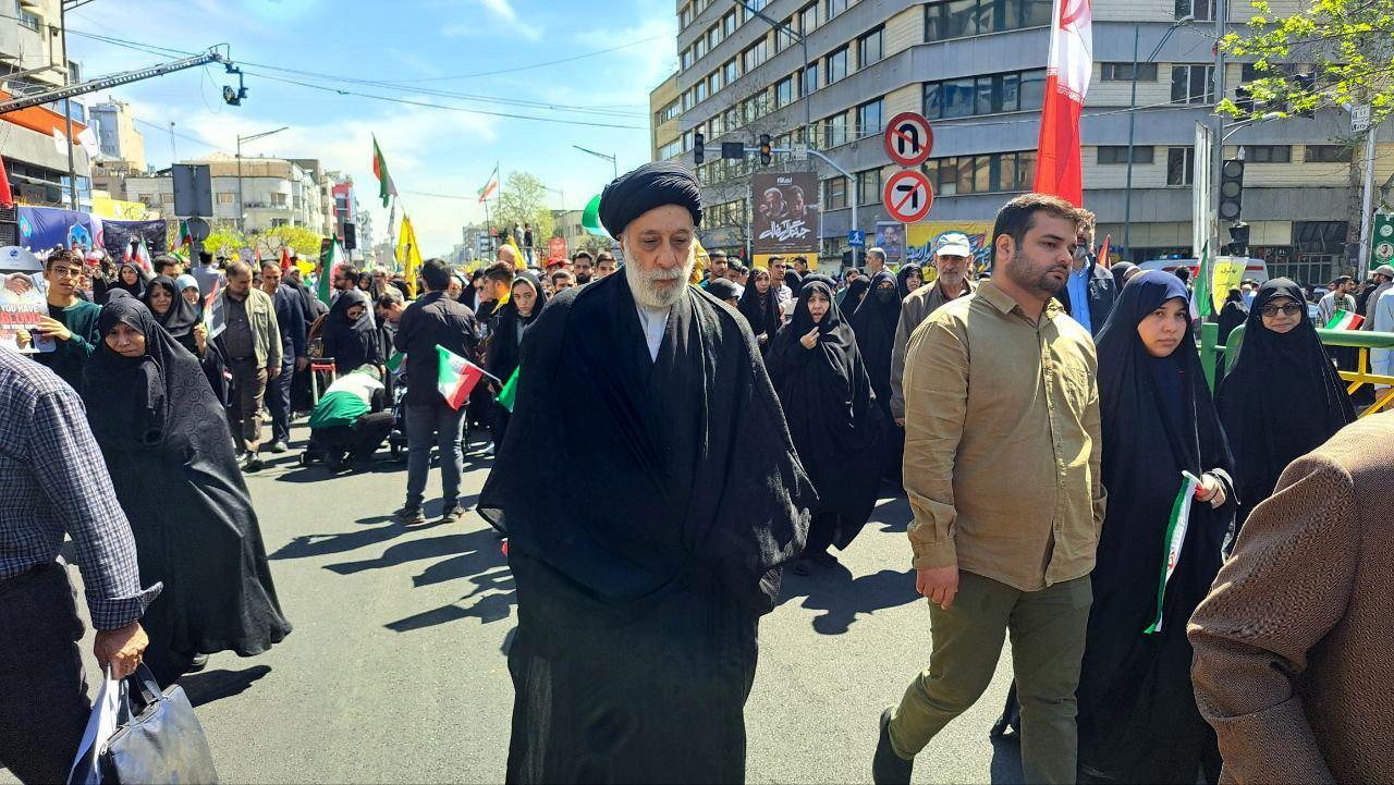 حضور فرزندان و برادر رهبر انقلاب در راهپیمایی روز قدس + تصویر