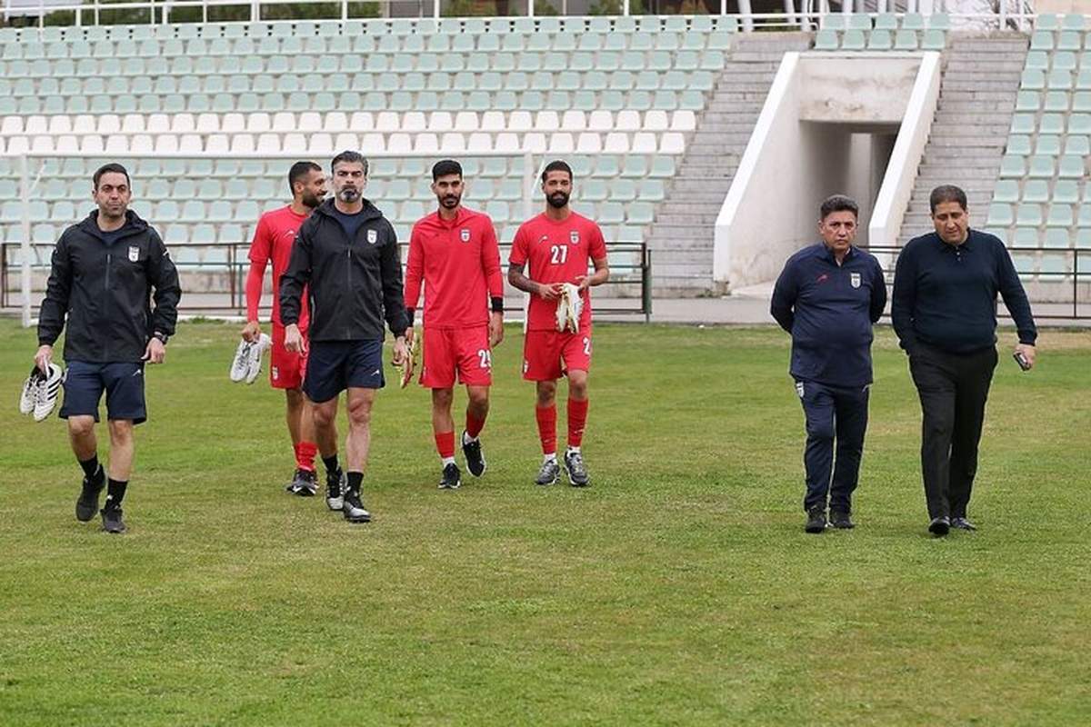 قلعه‌نویی منتظر پرسپولیس برای تعیین تکلیف نهایی