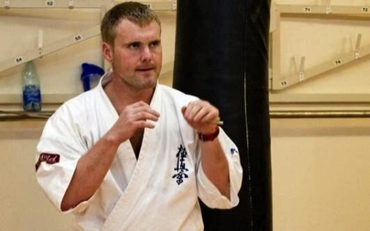 قهرمان کاراته در جنگ کشته شد
