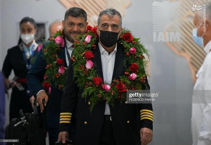 آزادی خدمه ایرانی هواپیمای توقیف شده در آرژانتین + عکس