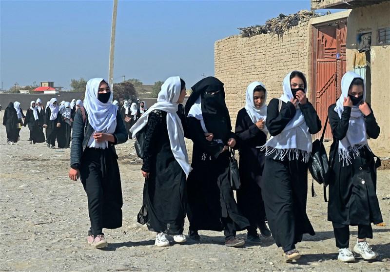 درهای مدارس به روی دختران افغانستانی باز می شود؟