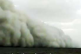 اتفاق عجیب سقوط یک تکه ابر در دزفول | ببینید