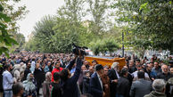 پوشش جنجالی نوید محمدزاده و فرشته حسینی در مراسم خاکسپاری آتیلا پسیانی


