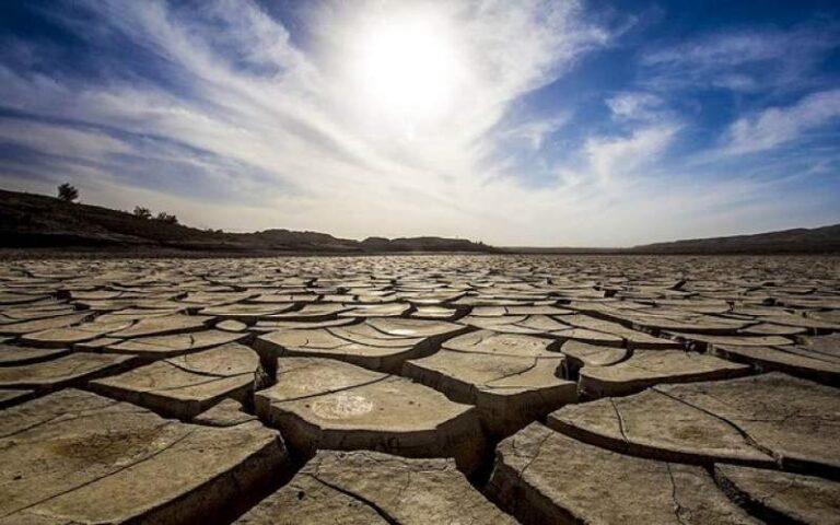خشکسالی و گرمای بسیار شدید در شمال ایران