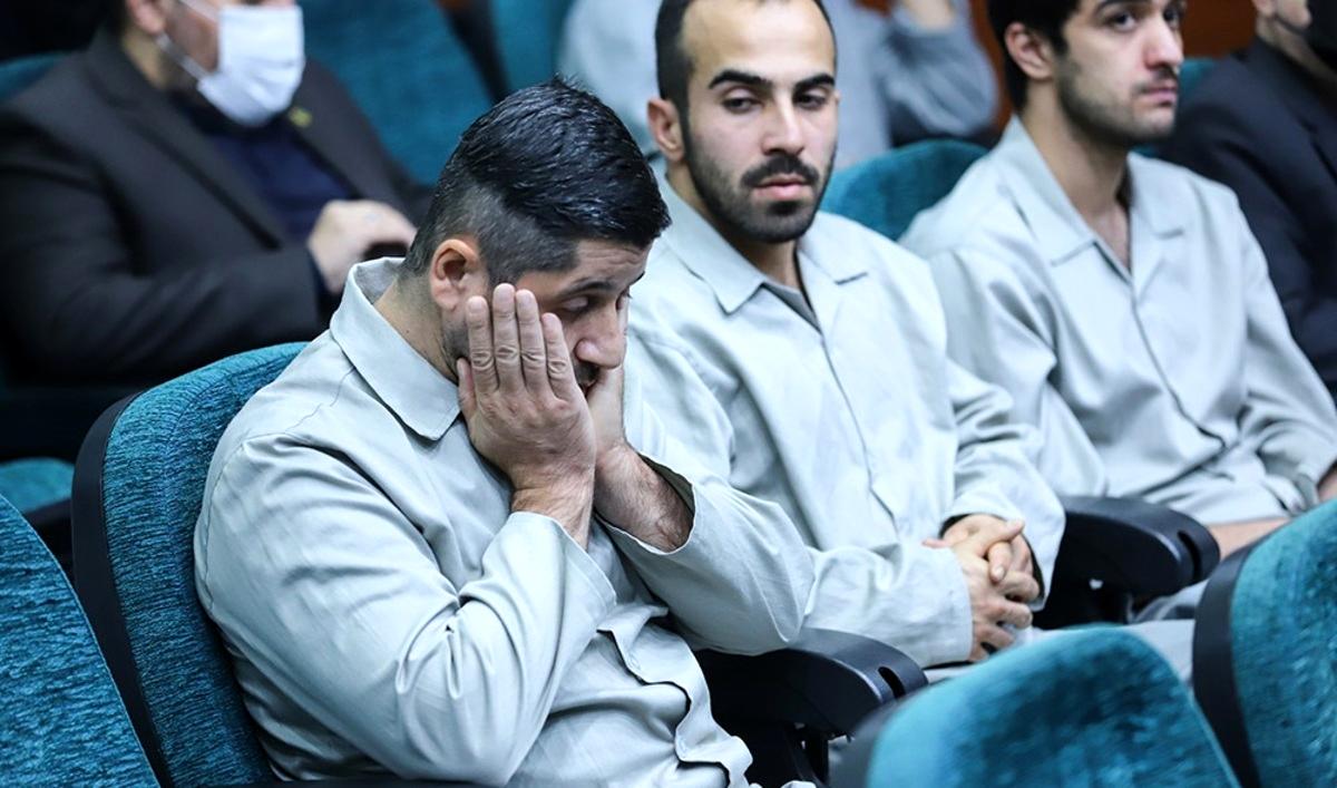 ادعای شکنجه محمد حسینی در زندان | دادگستری: بررسی خواهد شد 