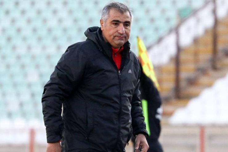 اولین کاندیدای ایرانی سرمربیگری تیم‌ملی فوتبال کناره‌گیری کرد

