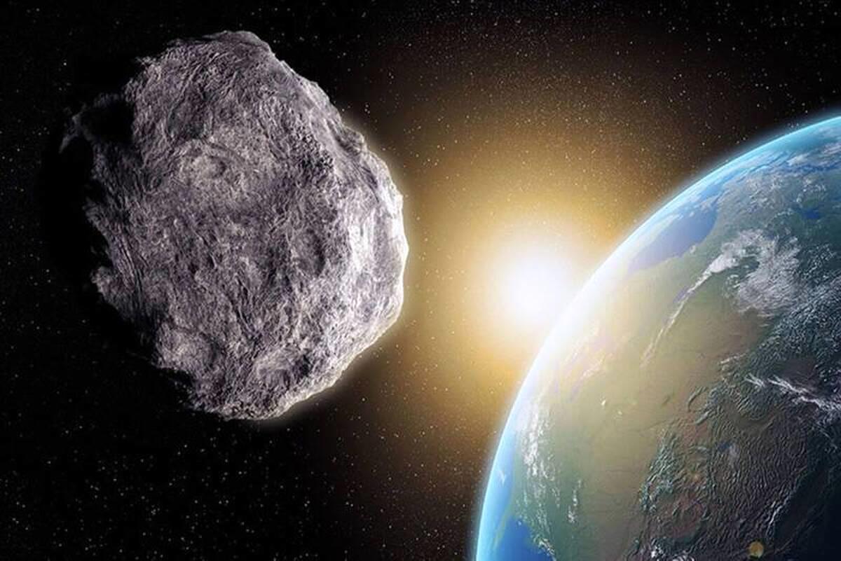 سیارکی که از بیخ گوش زمین گذشت