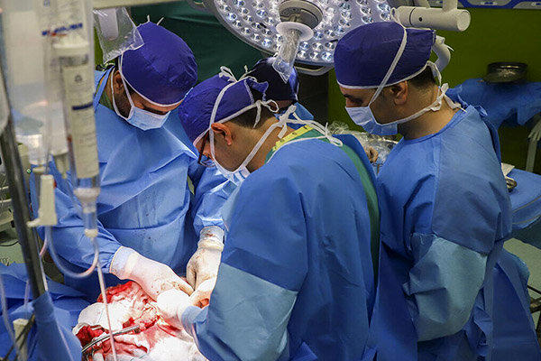مهاجرت ۱۰ هزار پزشک طی ۲ سال!/ این استان فقط یک جراح قلب دارد