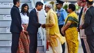 سجده نخست وزیر انگلیس در هند خبرساز شد + عکس