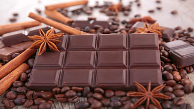 برای این ۷ دلیل شکلات تلخ بخورید
