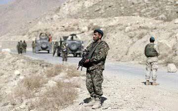 ارتش پاکستان: تروریست‌ ها در مرز ایران چهار سرباز مرزی را کشتند