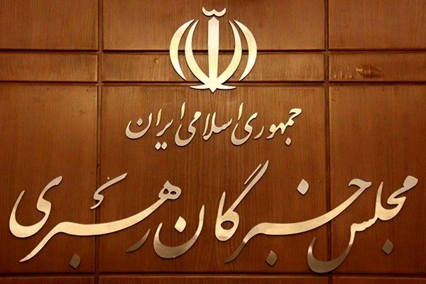 عضو جامعه مدرسین: ممکن است فرزند آیت الله خامنه ای، جزو گزینه‌های رهبری باشد
