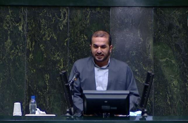 اعتراض حسین پور به هیات رییسه مجلس؛ برخلاف قانون شفافیت آراء، اسامی ۲۷۷ نماینده امضاکننده بیانیه را اعلام نمی کنند
