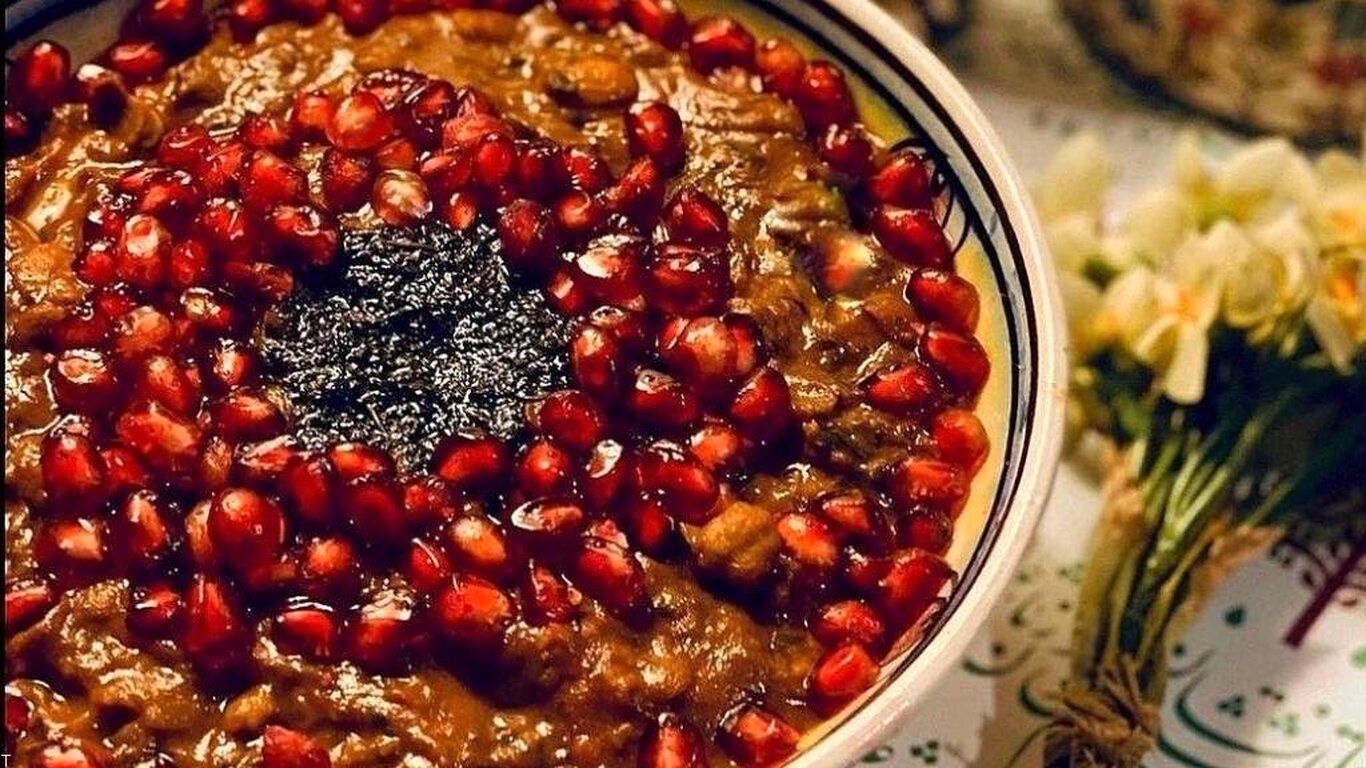 طرز تهیه آش مخصوص چهارشنبه‌سوری
