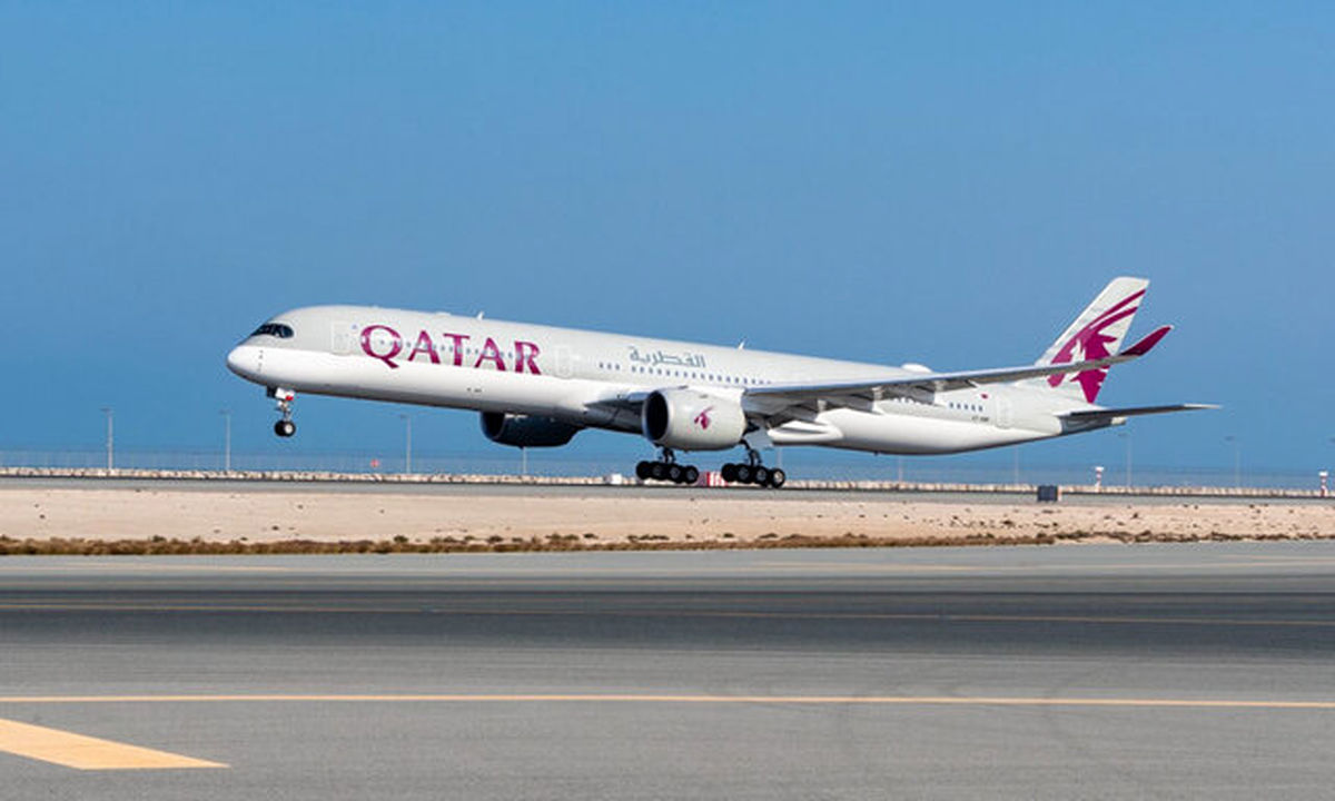 رسیدن هواپیمای حامل  آمریکایی به قطر
