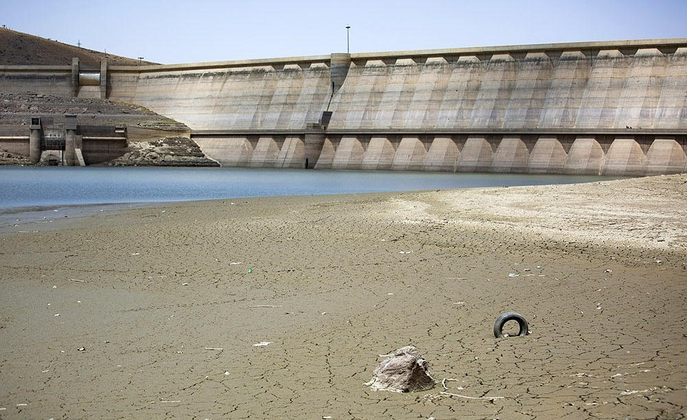 وضعیت وحشتناک سد اکباتان؛ فقط ۴ درصد آب دارد!