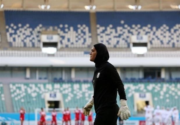 دختر فوتبالیست ایران: دو هفته به من و خانواده ام سخت گذشت