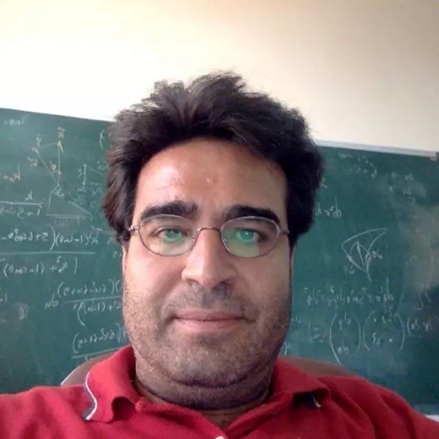 جوان‌ترین استاد‌تمام فیزیک دانشگاه شریف استعفا داد + عکس
