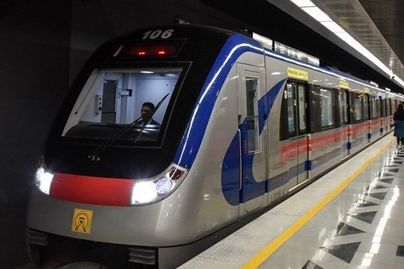 توقف و تعطیلی کامل متروی تهران-کرج؛ مسافران سرگردان شدند 

