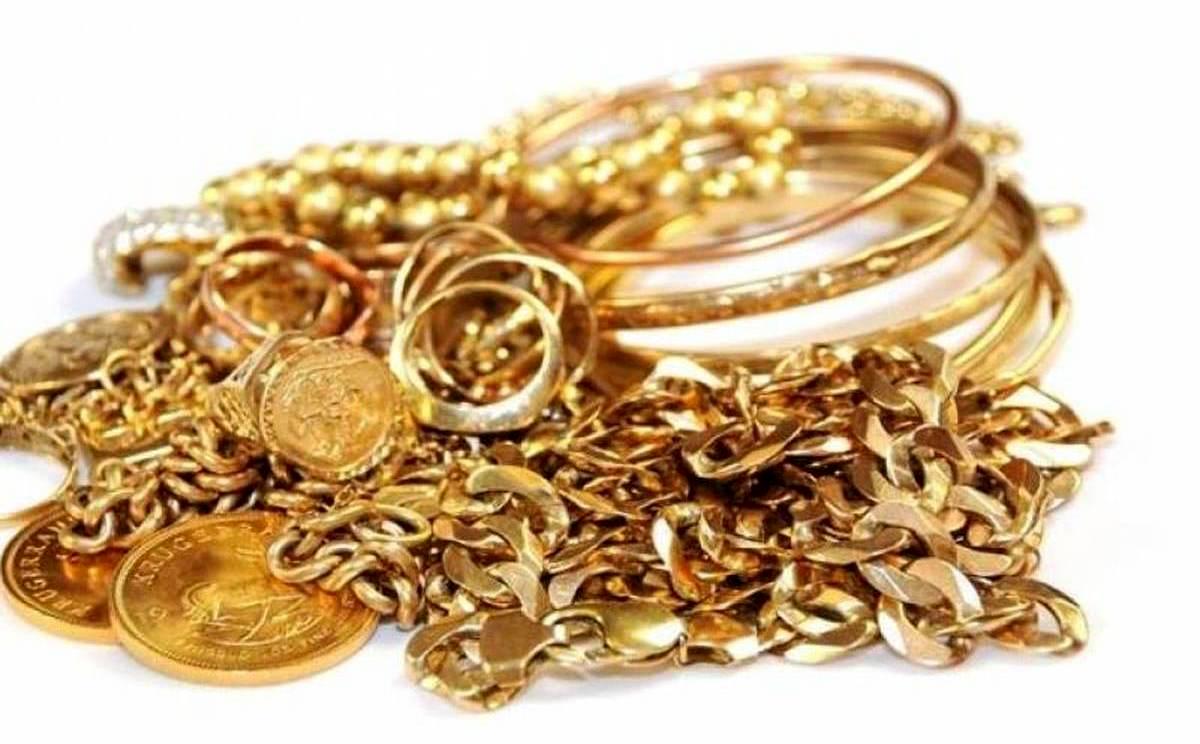 کشف چمدانی پر از طلا و جواهرات در فرودگاه امام + عکس