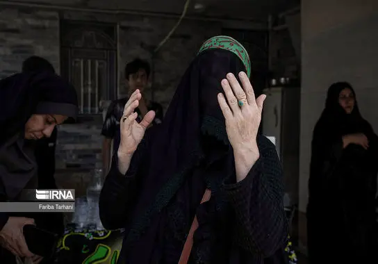 عزاداری بانوانِ نقابزده در «چهل منبر» لرستان 24