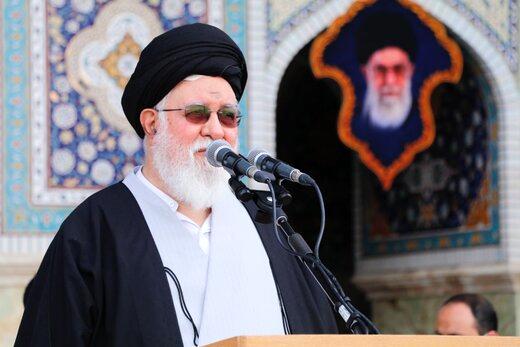 قدرتمندتر از رهبر ایران روی کره زمین وجود ندارد