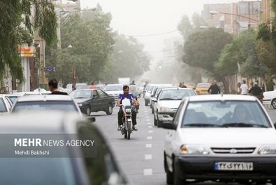 قم در گرد و غبار غرق شد