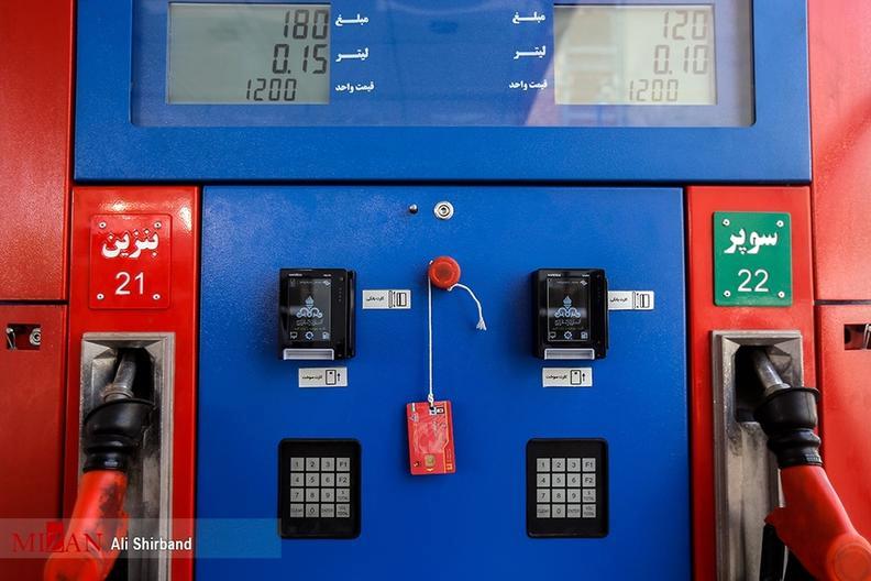 زمینه‌چینی برای افزایش قیمت بنزین در آینده نزدیک