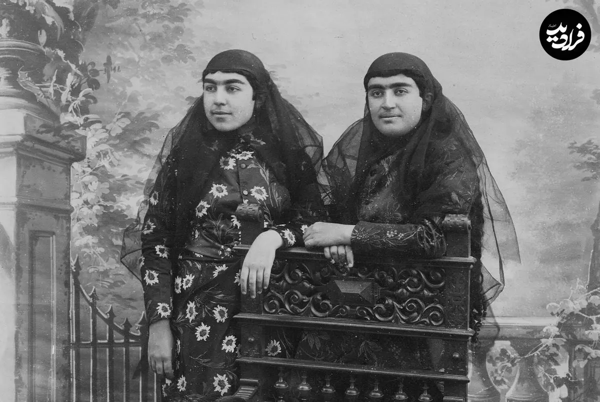 ببینید | ژستهای جالب و خندهدار نوه ناصرالدینشاه