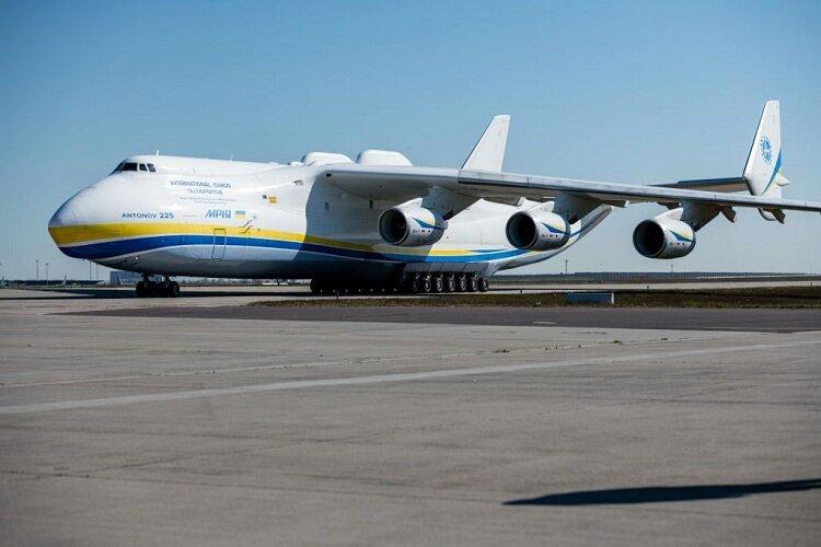 بزرگ‌ترین هواپیمای دنیا پرواز می‌کند؟+عکس