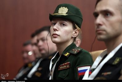 پوشش افسر زن روس در ایران