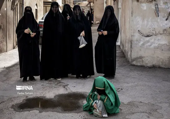 عزاداری بانوانِ نقابزده در «چهل منبر» لرستان 2