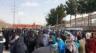 همه واکنشها به ماجرا و حواشی ورزشگاه مشهد | زنان پشت در بسته با گاز فلفل