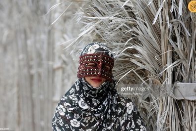 جزیره زنان نقاب دار - قشم - ایران