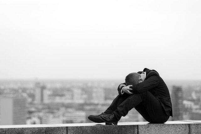 فرق بزرگ بین غمگین بودن و افسردگی چیست؟
