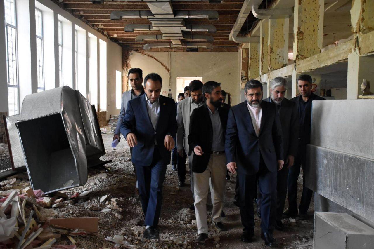 کتابخانه ۷۲ ساله شیراز بازسازی می‌شود؟/