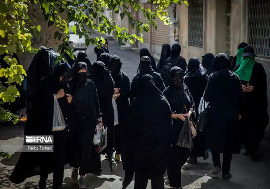 عزاداری بانوانِ نقابزده در «چهل منبر» لرستان 15