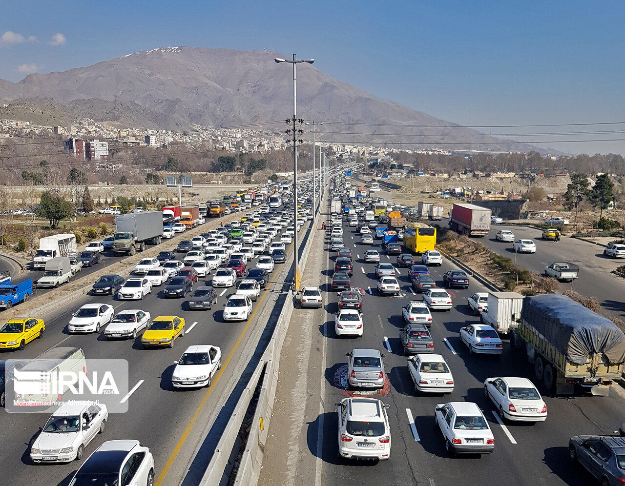 وضعیت ترافیکی در کشور | ترافیک سنگین در آزادراه کرج-قزوین
