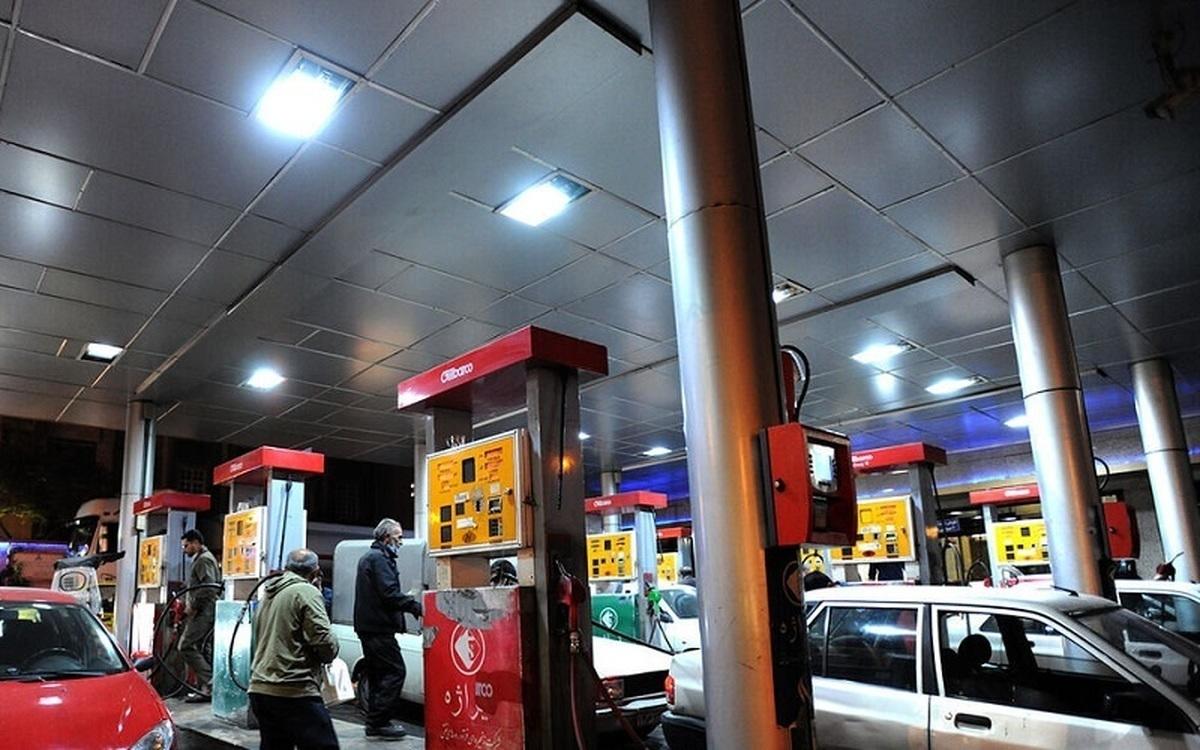 برف، پمپ بنزین‌های تهران را تعطیل کرد! +عکس