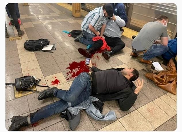 ببینید | اخبار و جزئیات جدید از حمله خونین در متروی نیویورک