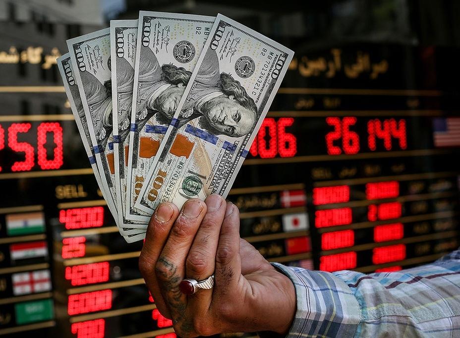 «تسنیم» گرانی دلار را گردن اعتراضات انداخت