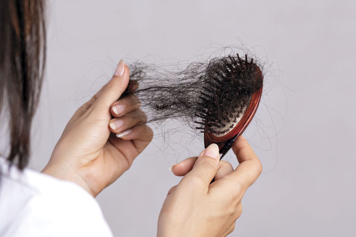 خانم ها ریزش مو را جدی بگیرید | احتمال ابتلا به سرطان یا دیابت