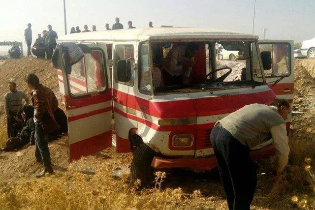 حادثه تلخ برای مینیبوس دانشآموزان در کوهدشت