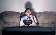 عوارض غذا خوردن جلوی تلویزیون برای سلامتی