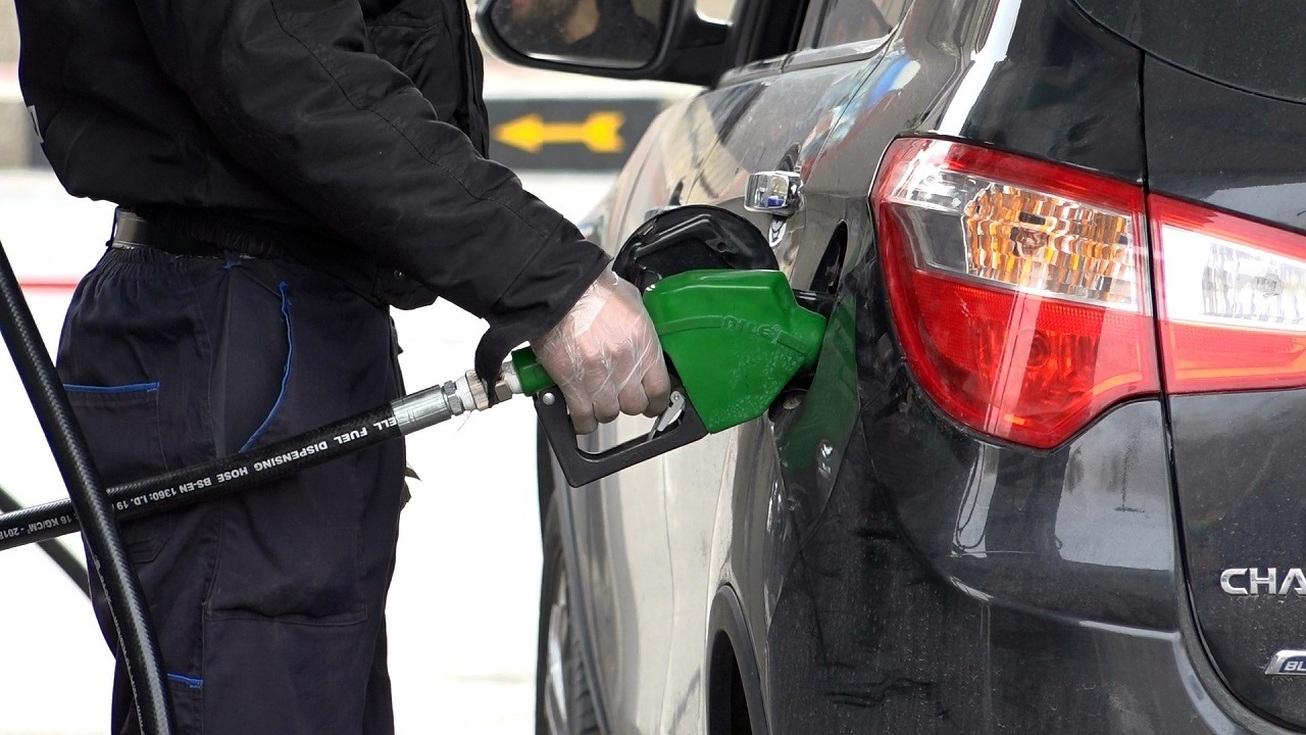 مصرف روزانه ۱۰۴ میلیون لیتر | سهمیه بنزین نوروزی در راه است؟
