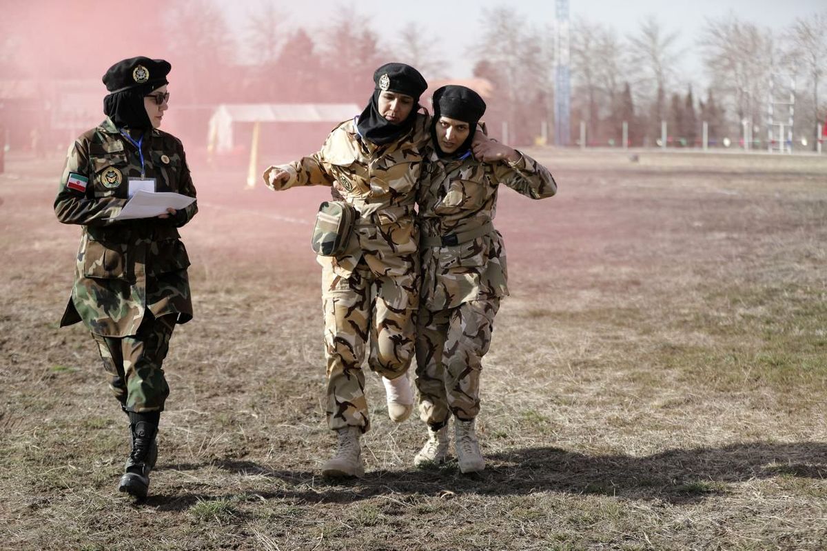 تصاویری متفاوت از زنان ارتش ایران